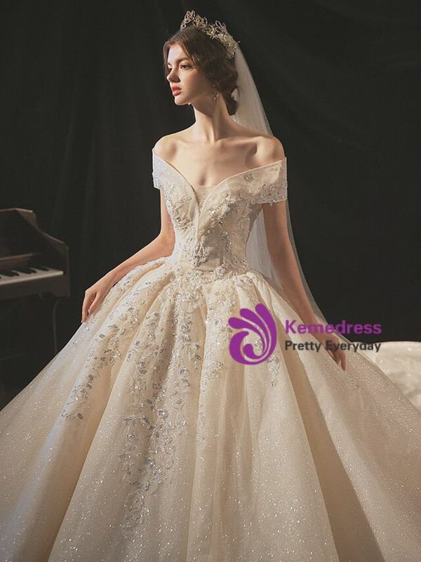 Fashionable Champagne Tulle Sequins Off the Shoulder Beading Wedding Dress