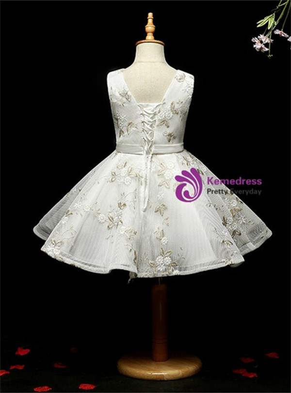 Elegance White Tulle Embrodiery Knee Length Flower Girl Dress