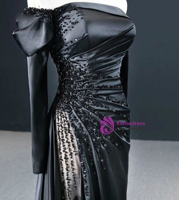 Black Mermaid Satin Beading Pleats Prom Dress With Detachable Sleeve