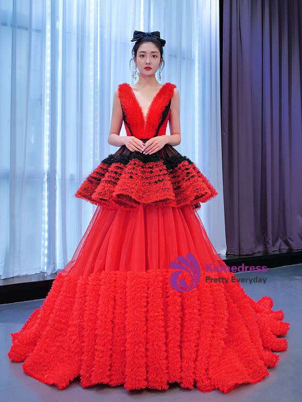 Dreamy Red Tulle V-neck Pleats Prom Dress