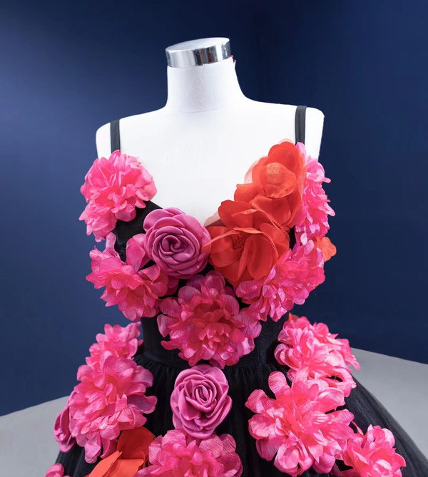 Black Tulle Spaghetti Straps Flower Prom Dress