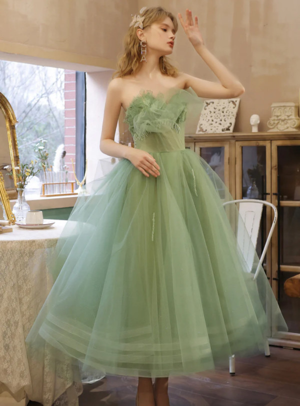 Green Tulle Strapless Pleats Short Prom Dress