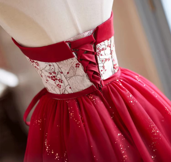 Burgundy Tulle Sequins Print Strapless Homecoming Dress