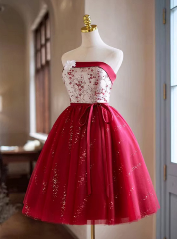 Burgundy Tulle Sequins Print Strapless Homecoming Dress