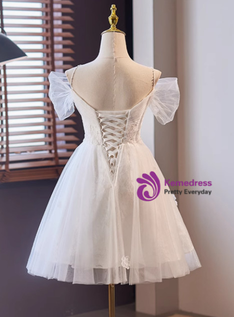 White Tulle Lace Spaghetti Straps Pearls Wedding Dress