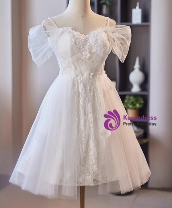 White Tulle Lace Spaghetti Straps Pearls Wedding Dress