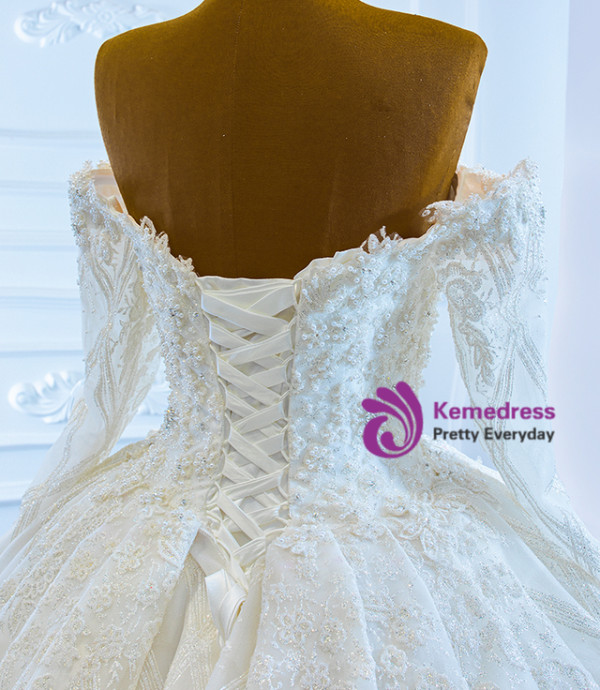 Ball Gown Tulle Sequins Long Sleeve Wedding Dress