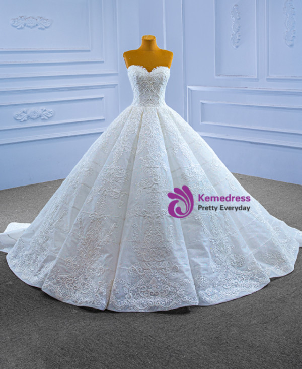 White Ball Gown Sequins Lace Appliques Beading Wedding Dress