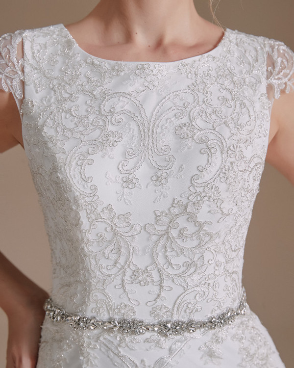 White Mermaid Lace Appliques Beading Wedding Dress