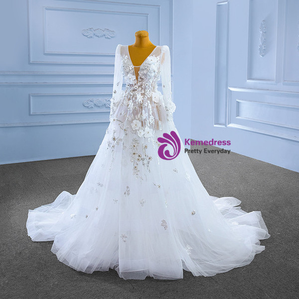 White Tulle V-neck Long Sleeve 3D Appliques Wedding Dress
