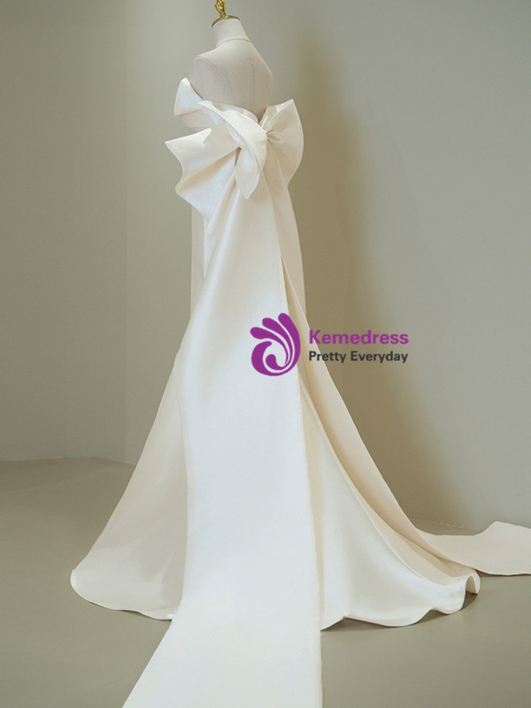 Sexy Ivory Satin Strapless Pleats Bow Wedding Dress