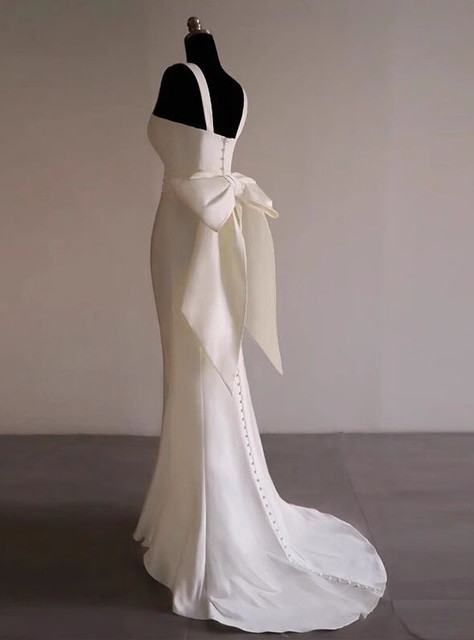 Sexy White Satin Straps Pleats Wedding Dress With Bow