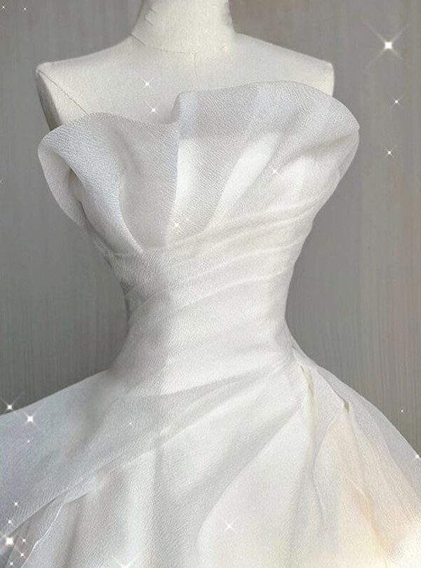 White Tulle Strapless Pleats Sleeveless Wedding Dress