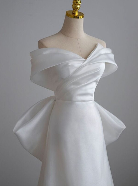 White Off the Shoulder Pleats Bow Wedding Dress