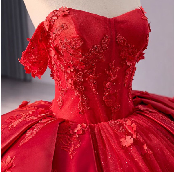 Red Tulle Strapless Appliques Prom Dress