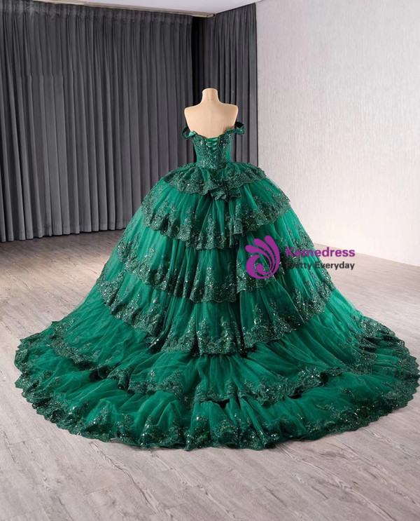 Green Ball Gown Sequins Lace Tiers Prom Dress