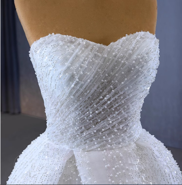 Sexy White Tulle Sweetheart Pearls Wedding Dress