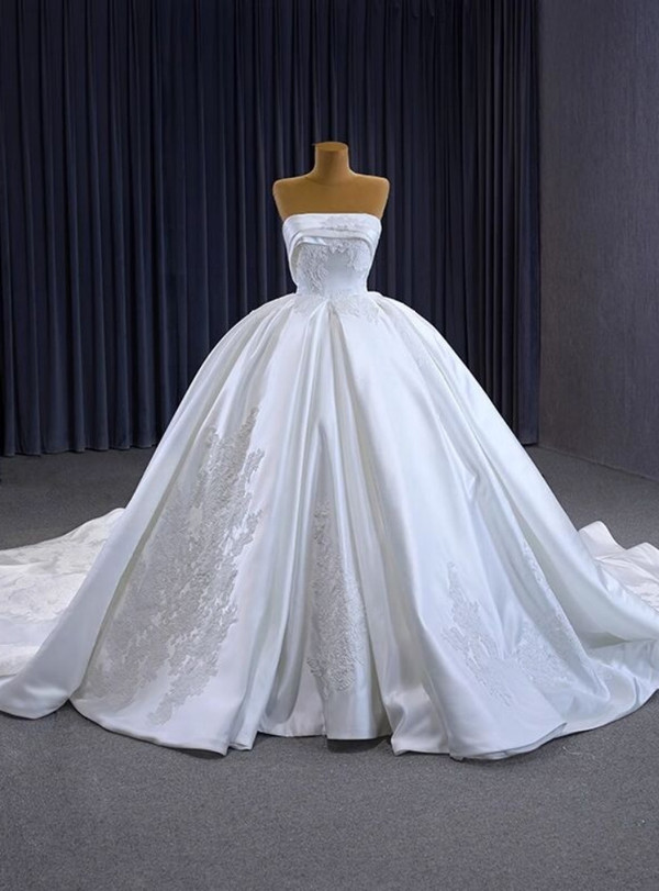 White Satin Strapless Lace Appliques Wedding Dress With Train