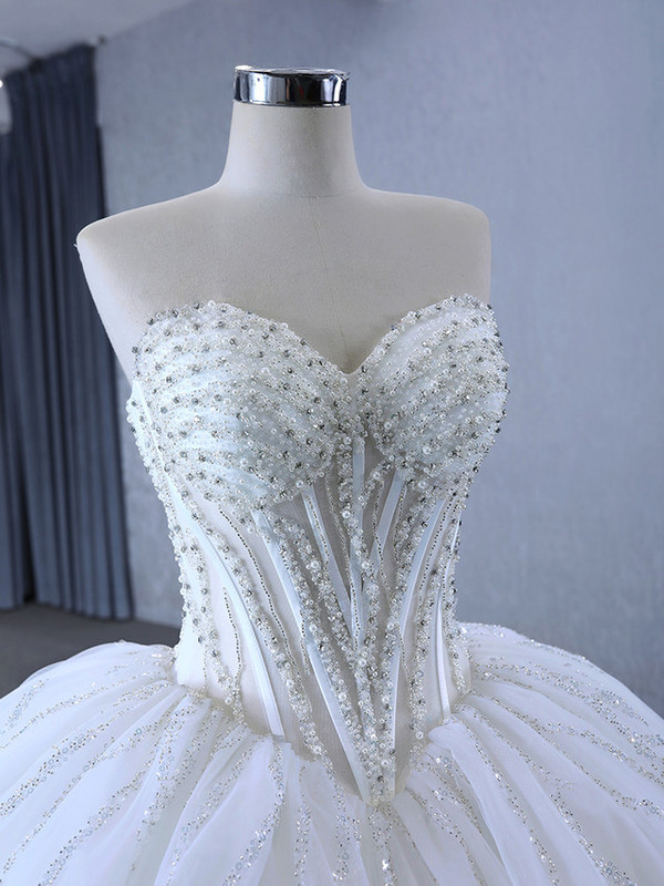 White Ball Gown Tulle Sweetheart Pearls Beading Wedding Dress