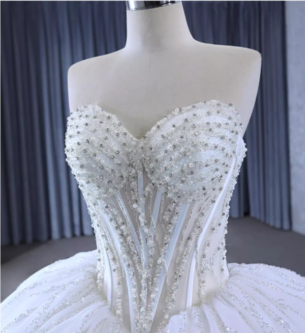 White Ball Gown Tulle Sweetheart Pearls Beading Wedding Dress