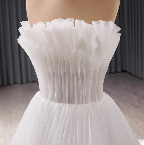 Vintage White Tulle Pleats Strapless Pleats Wedding Dress