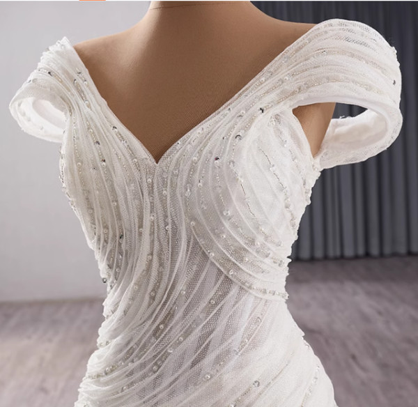 White Mermaid Tulle Pleats Bading Wedding Dress