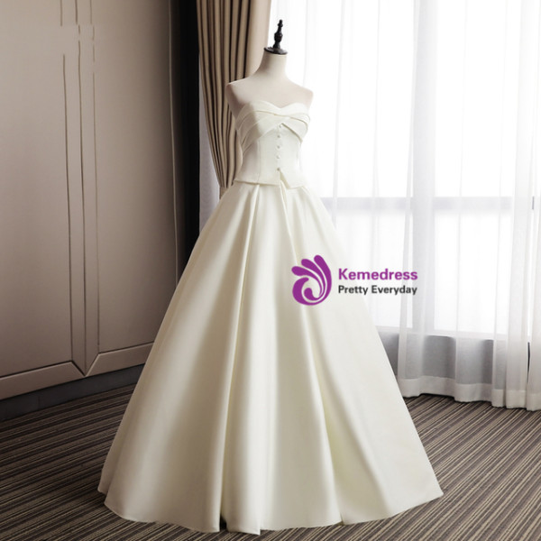 Ivory White Satin Sweetheart Wedding Dress