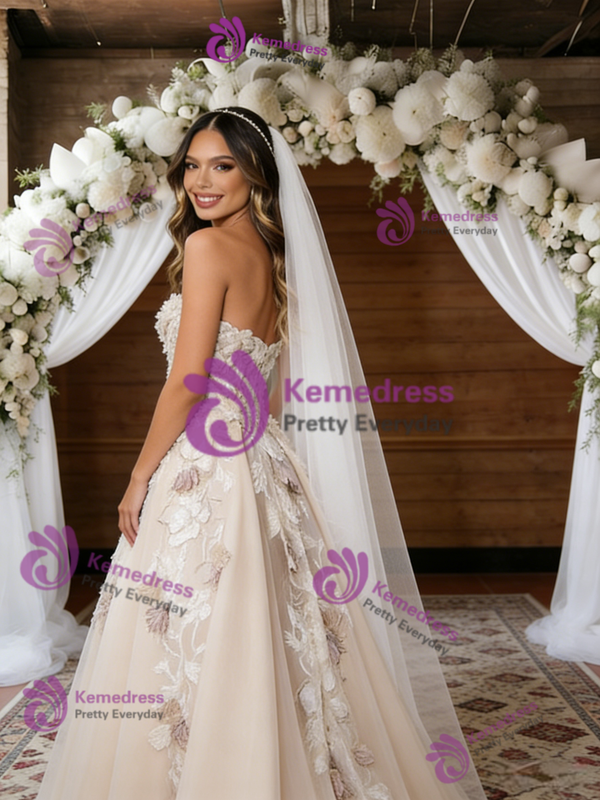 Champagne Tulle Strapless Appliques Wedding Dress