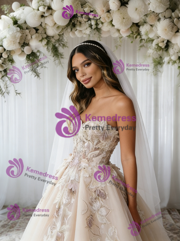 Champagne Tulle Strapless Appliques Wedding Dress