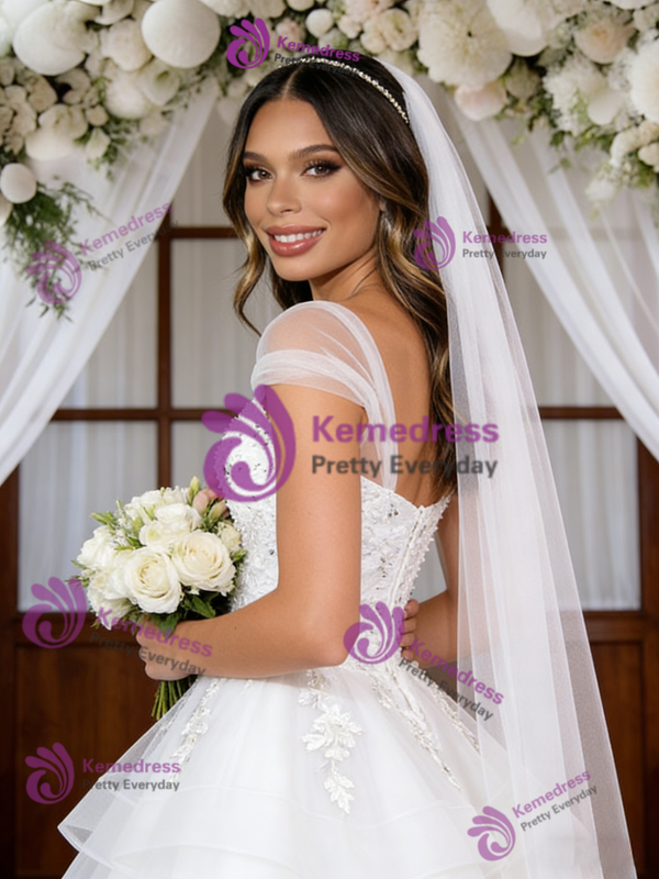 White Tulle Straps Appliques Short Wedding Dress