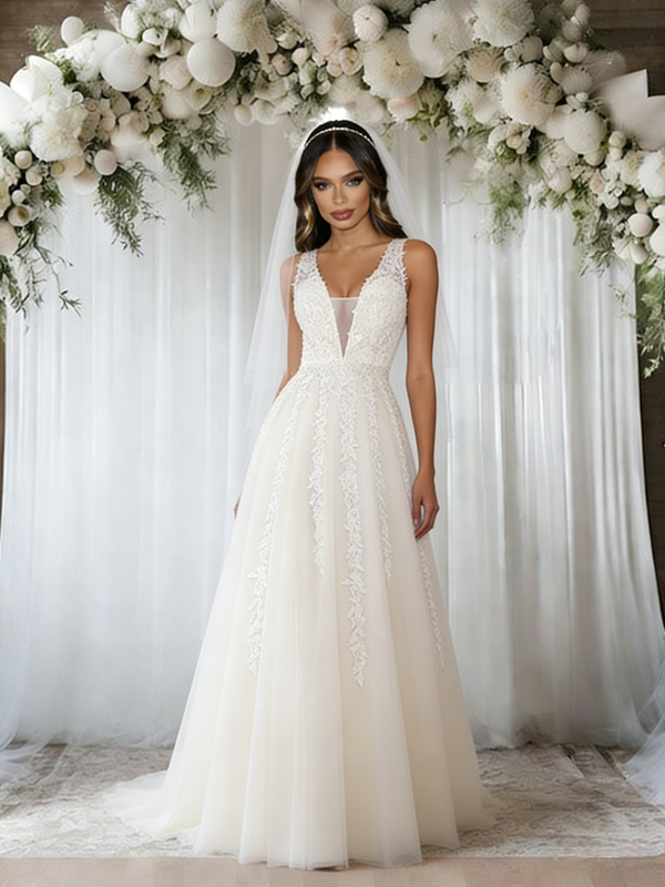 White Tulle V-neck Appliques Wedding Dress