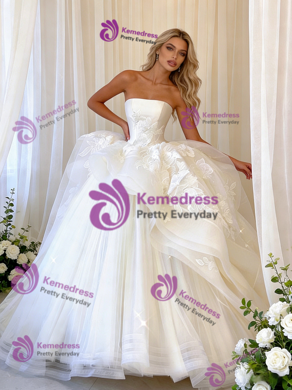 White Tulle Strapless Appliques Wedding Dress