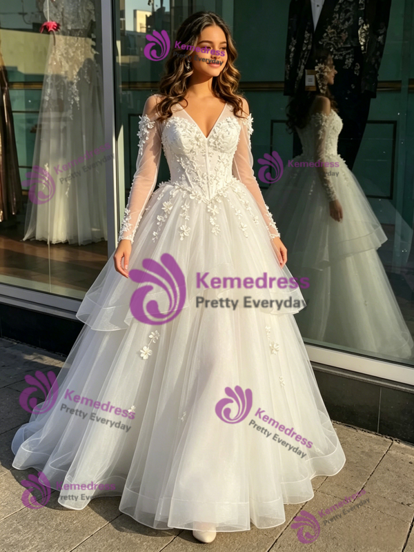 White Tulle V-Neck Long Sleeve Appliques Quinceanera Dress
