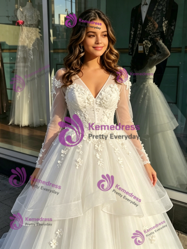 White Tulle V-Neck Long Sleeve Appliques Quinceanera Dress