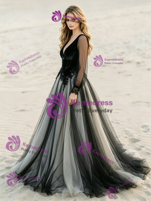 Black Tulle V-neck Long Sleeve Appliques Wedding Dress