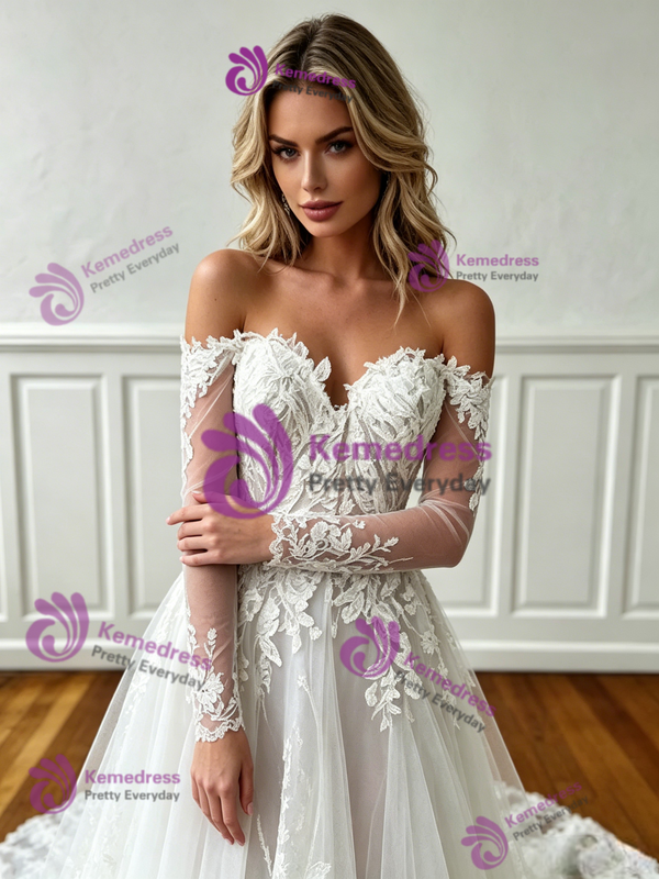 White Tulle Appliques Long Sleeve Wedding Dress