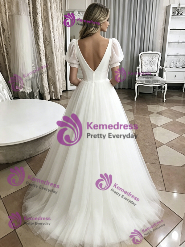White Tulle V-Neck Puff Sleeve Wedding Dress