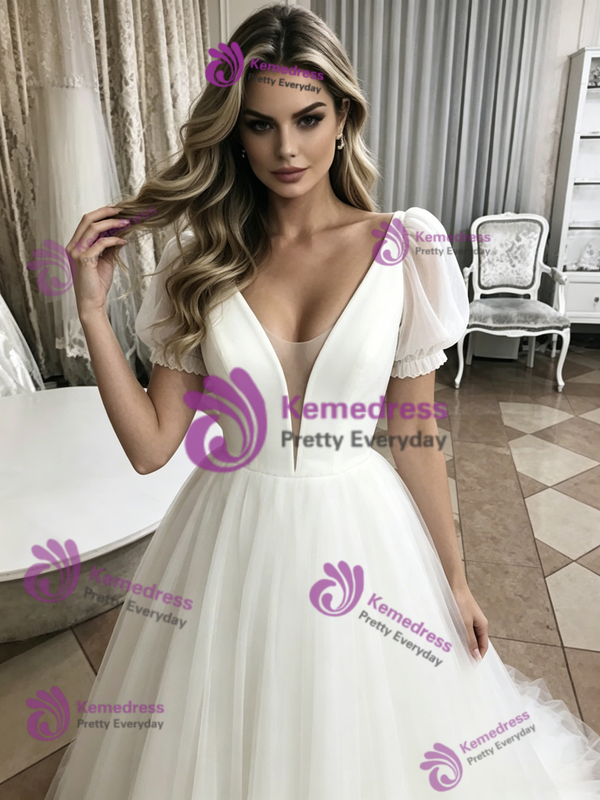 White Tulle V-Neck Puff Sleeve Wedding Dress