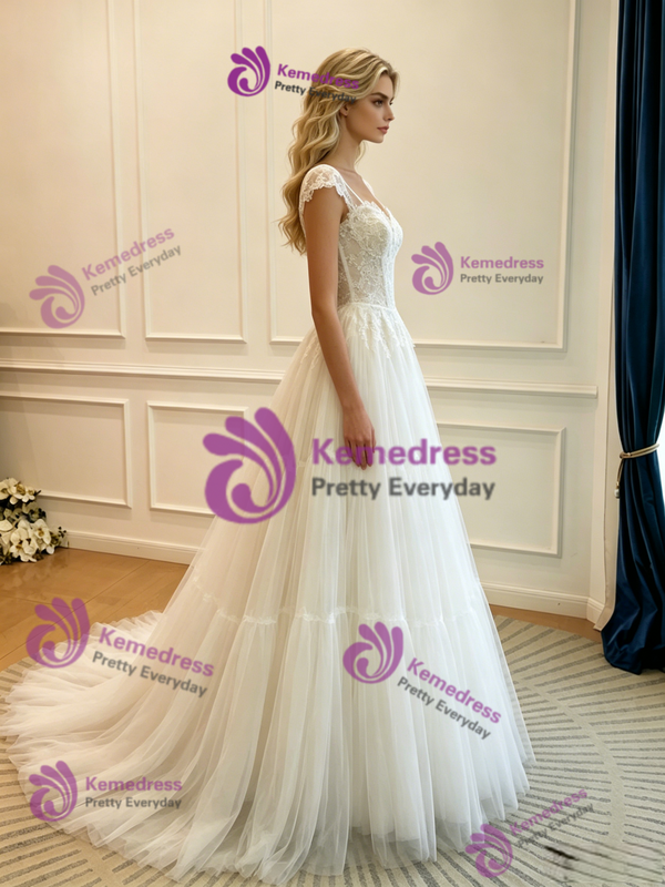 A-Line White Tulle Straps Lace Wedding Dress