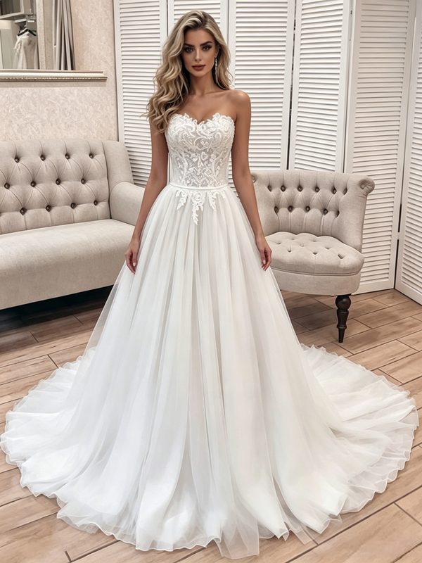 A-Line White Tulle Lace Strapless Wedding Dress