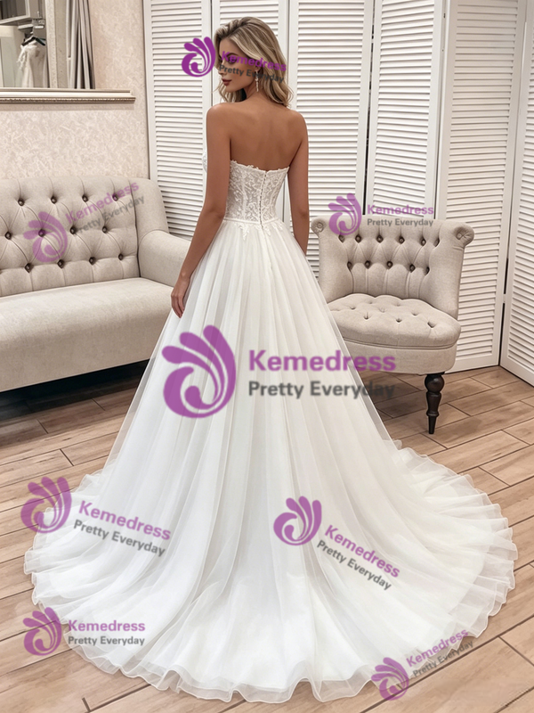 A-Line White Tulle Lace Strapless Wedding Dress