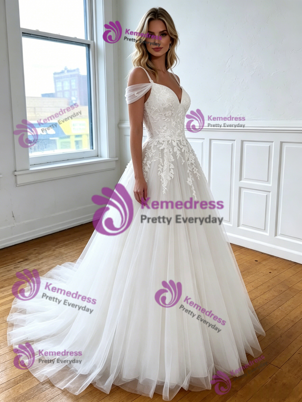 White Tulle Straps Lace Appliques Wedding Dress