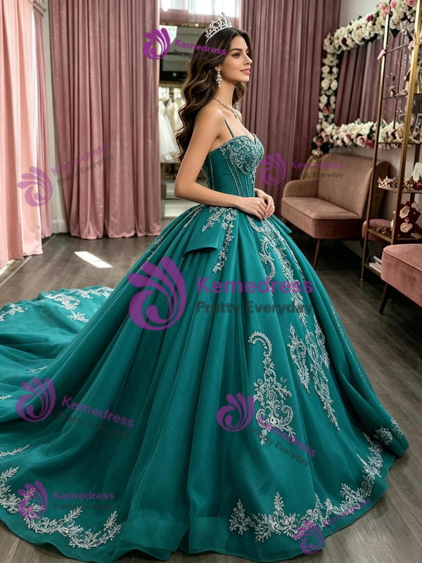 Spaghetti Straps Appliques Quinceanera Dress