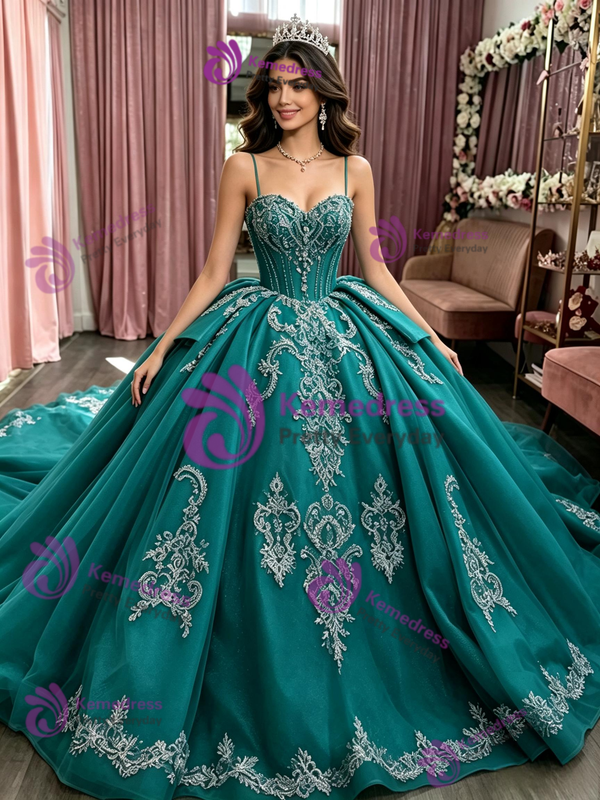 Spaghetti Straps Appliques Quinceanera Dress