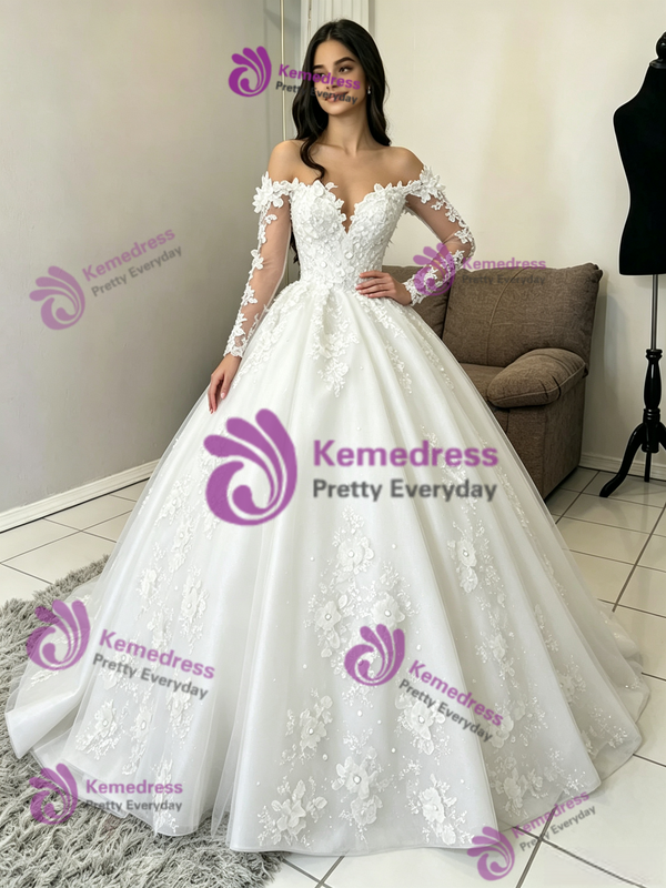 White Tulle Long Sleeve Appliques Quinceanera Dress
