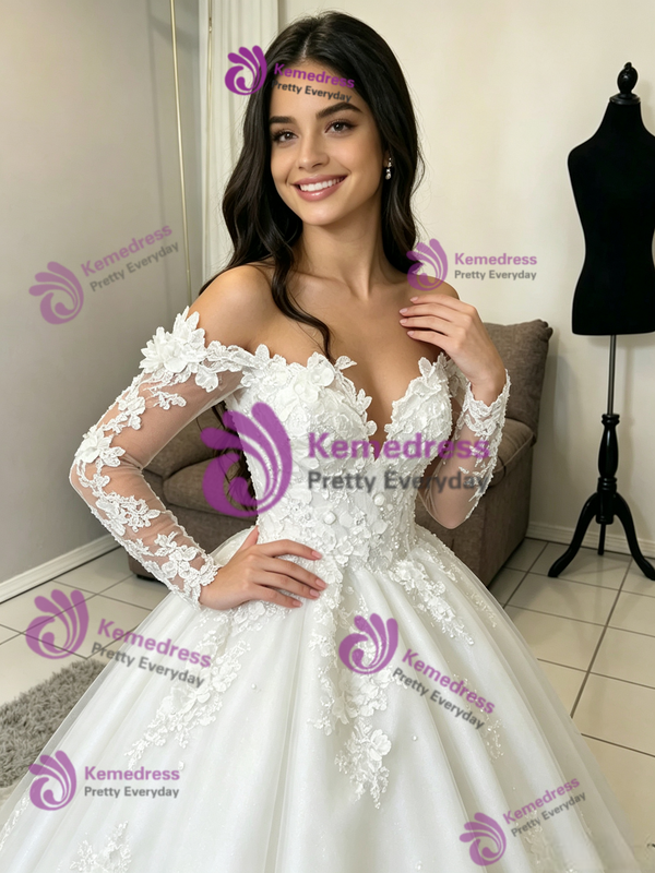 White Tulle Long Sleeve Appliques Quinceanera Dress