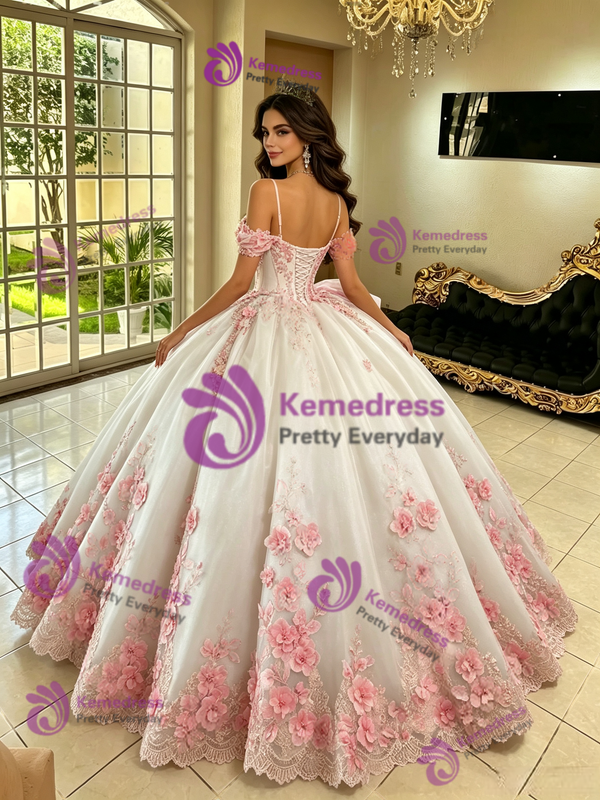 White Tulle Spaghetti Straps Appliques Quinceanera Dress