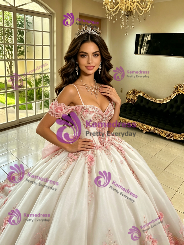 White Tulle Spaghetti Straps Appliques Quinceanera Dress