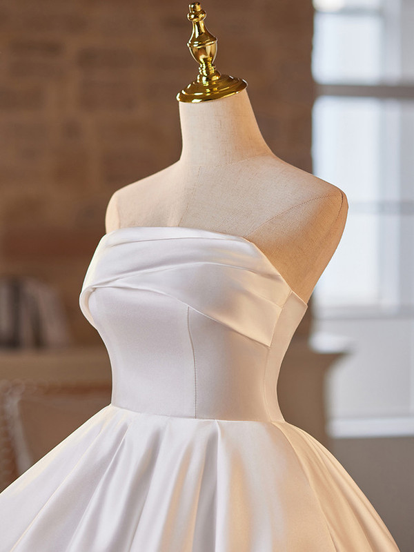 Simple White Satin Strapless Homecoming Dress