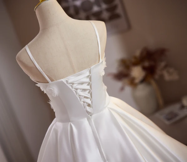 White Satin Straps Flower Pearls Homecoming Dress